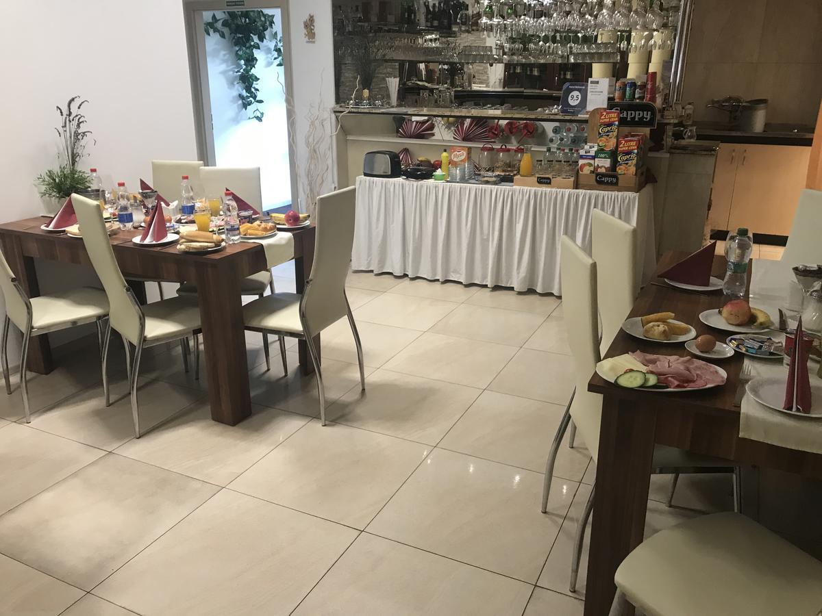 波希米亚酒店 Jičín 外观 照片